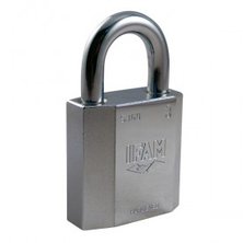 Charlbury Locksmiths fit Locks padlocks fitted by AJk Locks 